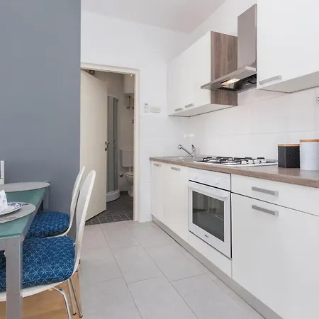 Apartment One-bedroom In Porec