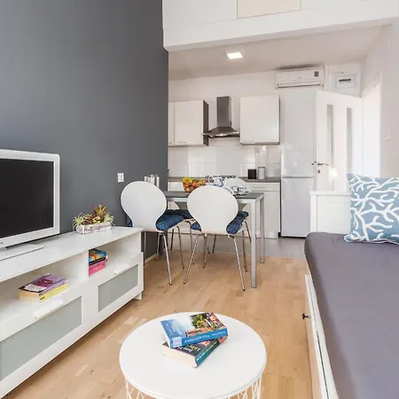 Apartment One-bedroom In *